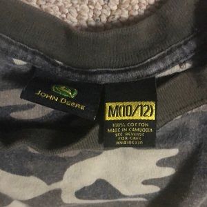 John Deere Shirts & Tops - Boys John Deere T-shirt John Deere Shirts & Tops - Boys John Deere T-shirt
